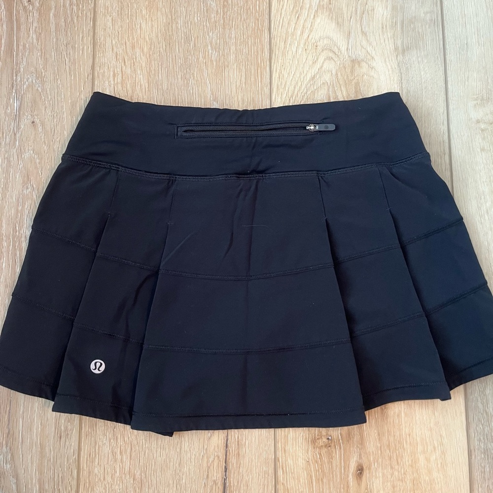 almost brand new lulu skirt